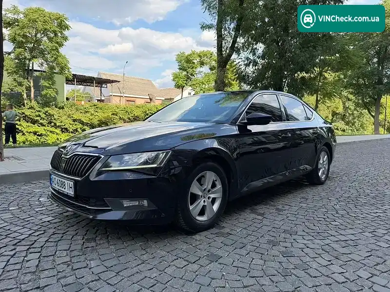 Skoda Superb 2017, фото з оголошення 2 з 20, VIN TMBAJ7NP5H7555450