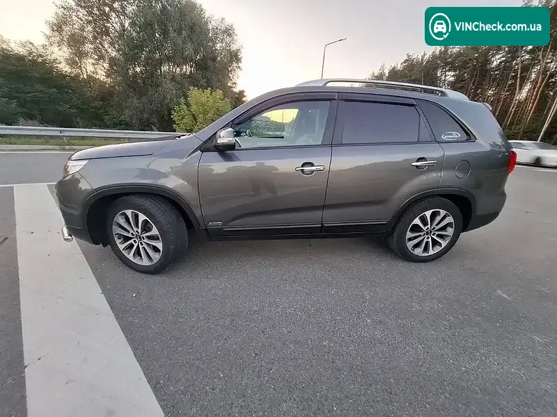Kia Sorento 2014, фото з оголошення 2 з 20, VIN KNAKU814CE5545349