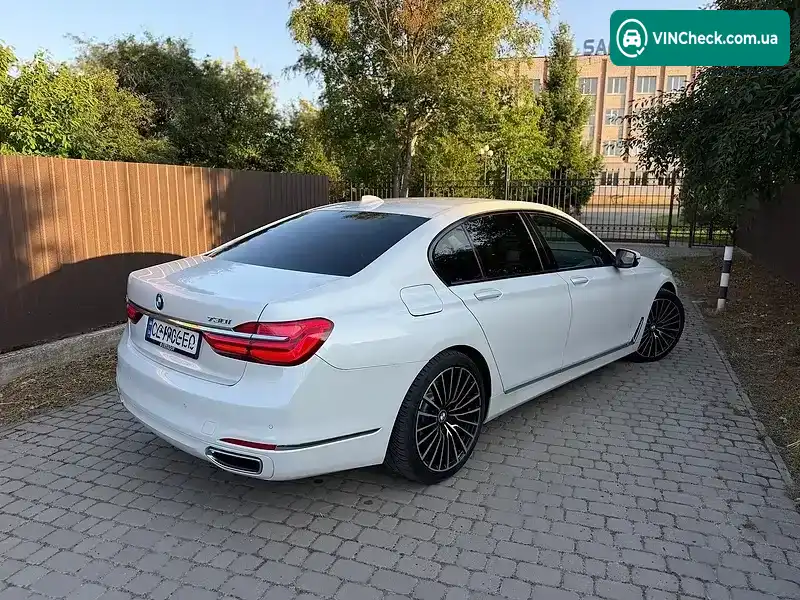BMW 7 Series 2016, фото з оголошення 2 з 20, VIN WBA7A010X0G717178