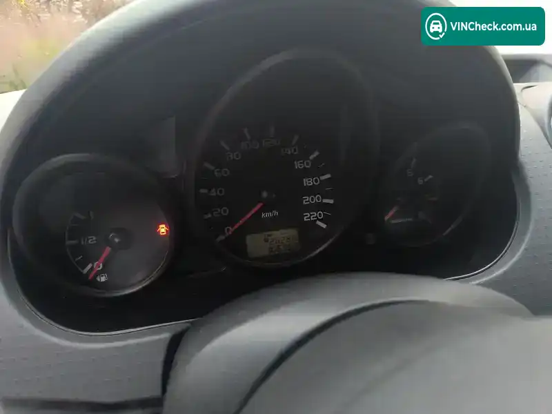 Mitsubishi Colt 2006, фото з оголошення 1 з 18, VIN XMCXNZ32A5F082339