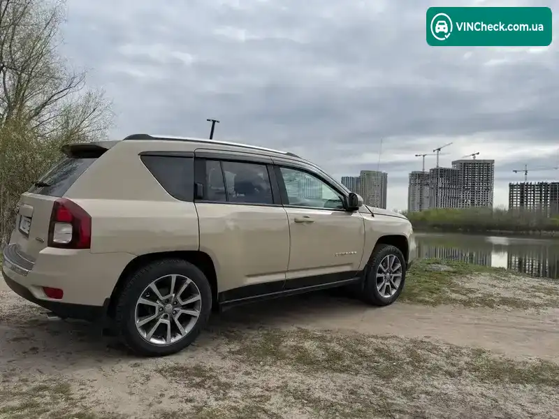 Jeep Compass 2016, фото з оголошення 2 з 20, VIN 1C4NJCEA9GD751770