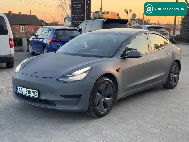 Tesla Model 3 2020, фото з оголошення 2 з 21, VIN 5YJ3E7EA0LF671389