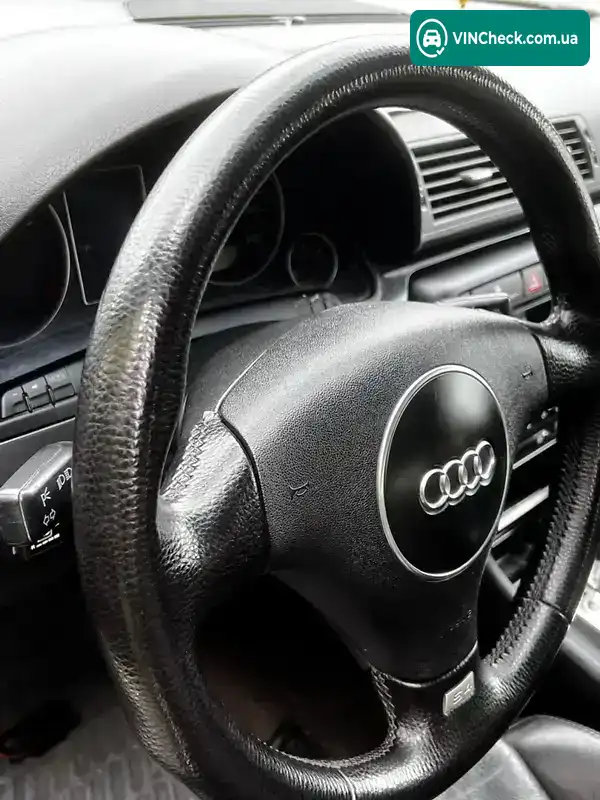 Audi A4 2003, фото з оголошення 2 з 21, VIN WAUZZZ8E83A306621
