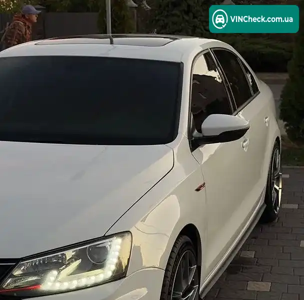 Volkswagen Jetta 2017, фото з оголошення 2 з 11, VIN 3VW4T7AJ8HM329558