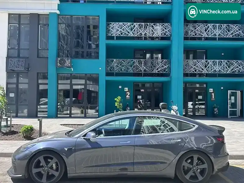 Tesla Model 3 2019, фото з оголошення 1 з 9, VIN 5YJ3E1EC9LF601713