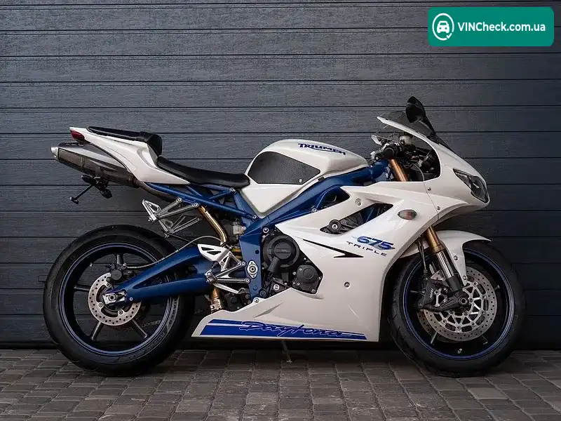 Triumph Daytona 675 2009, фото з оголошення 2 з 10, VIN SMTTMD1066A411538