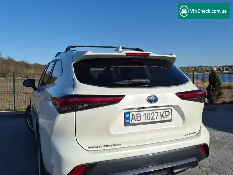 Toyota Highlander 2021, фото з оголошення 2 з 21, VIN 5TDDBRCH2MS529471