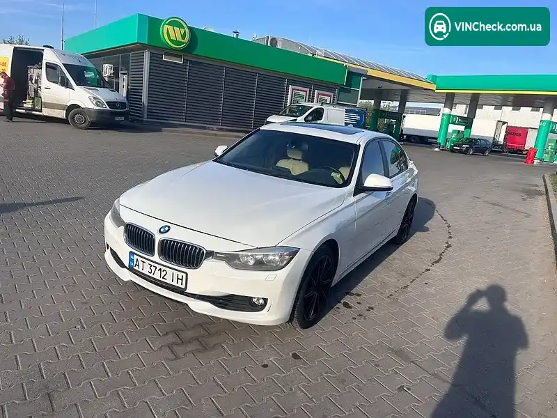 BMW 3 Series 2013, фото з оголошення 1 з 15, VIN WBA3B5G51DNS01997