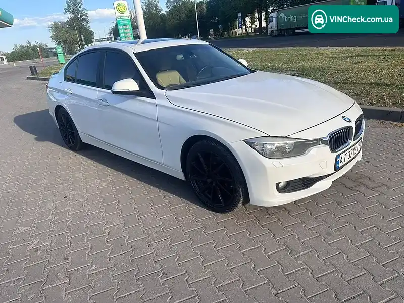 BMW 3 Series 2013, фото з оголошення 2 з 15, VIN WBA3B5G51DNS01997