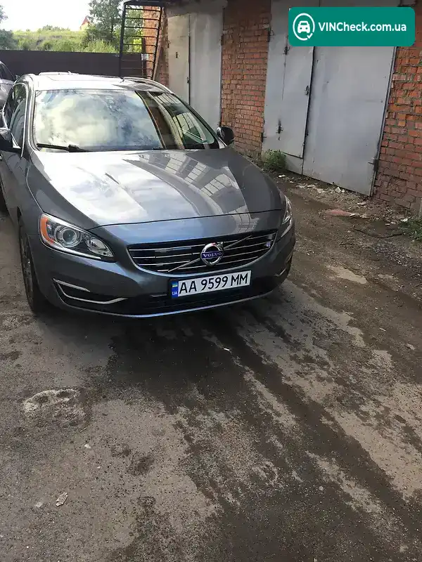Volvo V60 2016, фото з оголошення 2 з 12, VIN YV140MEKXH1352389