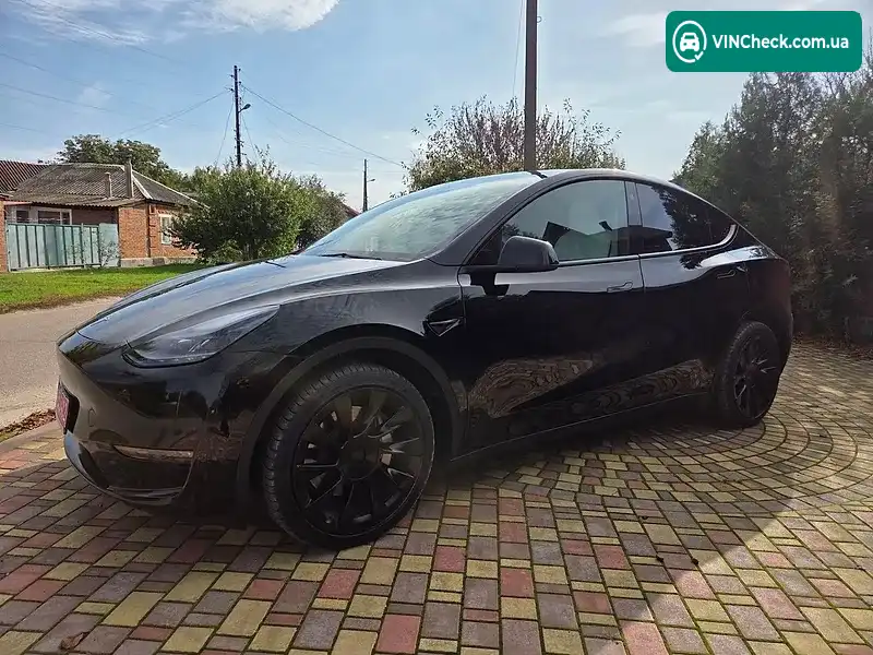 Tesla Model Y 2023, фото з оголошення 2 з 20, VIN 7SAYGDEE4PF745763