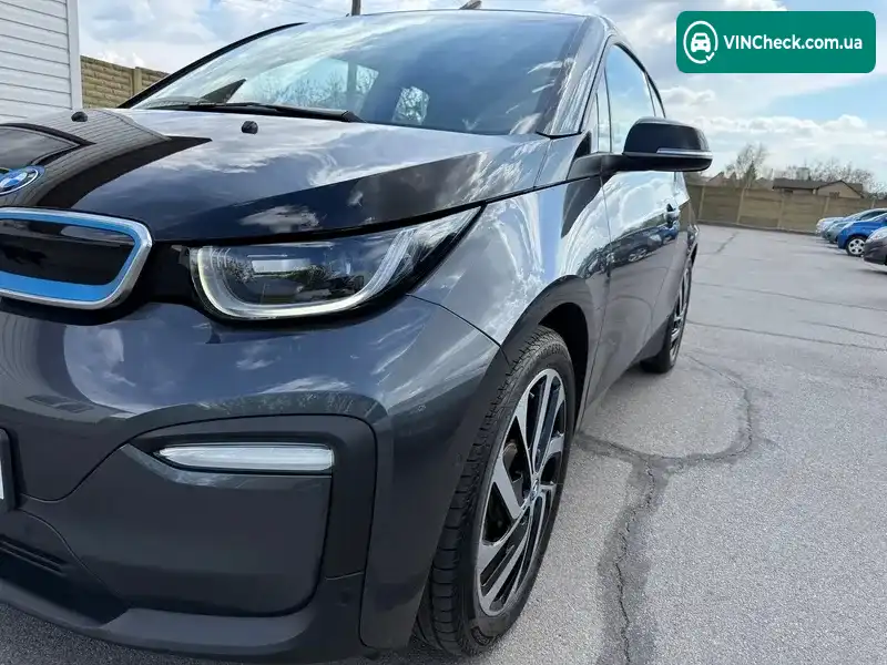 BMW I3 2019, фото з оголошення 2 з 20, VIN WBY8P210107D53168