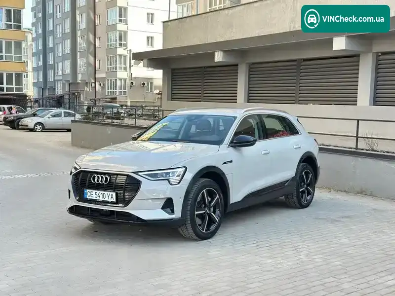 Audi e-tron 2019, фото з оголошення 2 з 21, VIN WAUZZZGE6KB020003