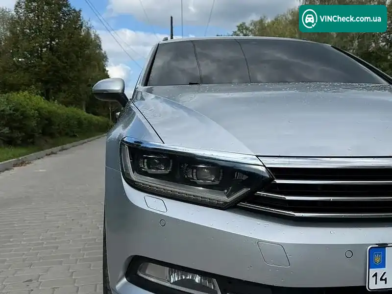 Volkswagen Passat 2018, фото з оголошення 2 з 18, VIN WVWZZZ3CZJE234304