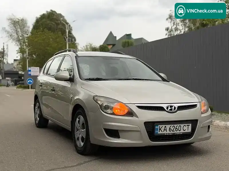 Hyundai i30 2010, фото з оголошення 1 з 8, VIN TMADB81SAAJ029759