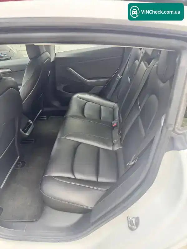 Tesla Model 3 2021, фото з оголошення 2 з 8, VIN 5YJ3E1EB8NF144158
