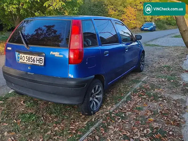 Fiat Punto 1995, фото з оголошення 1 з 8, VIN ZFA17600000373644
