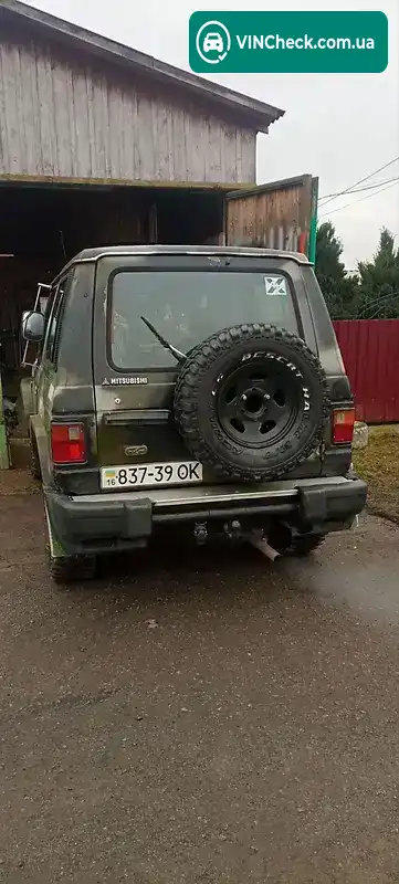 Mitsubishi Pajero 1985, фото з оголошення 2 з 20, VIN JMBL042GVFY402176