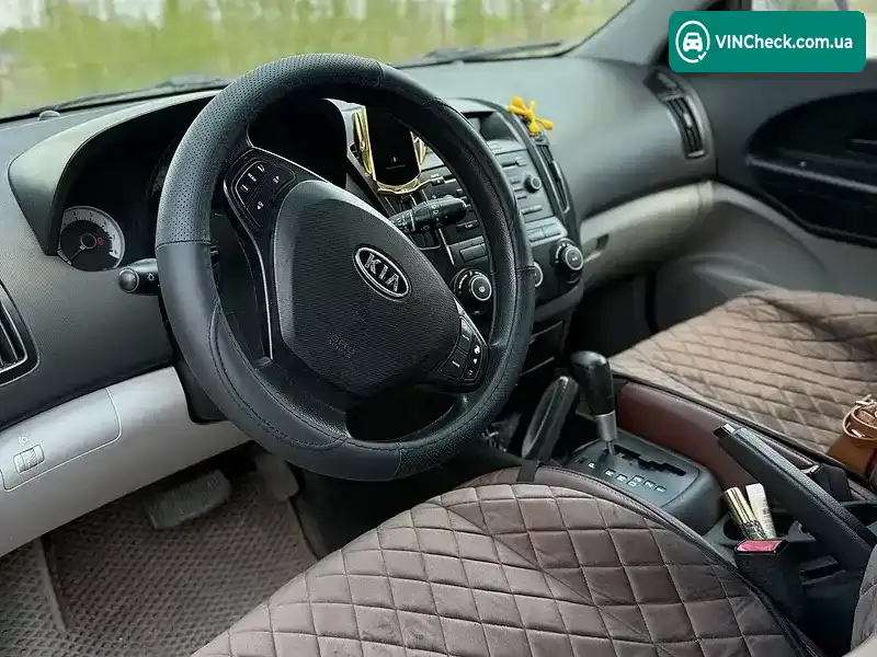 Kia Ceed 2008, фото з оголошення 2 з 9, VIN Y6LFF24238L006676