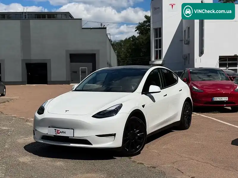 Tesla Model Y 2024, фото з оголошення 1 з 20, VIN 7SAYGAEE2SF227884