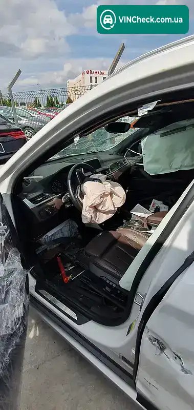 BMW X1 2018, фото з оголошення 2 з 10, VIN WBXHT3C3XJ5K32369