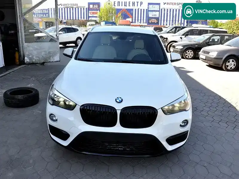 BMW X1 2018, фото з оголошення 2 з 21, VIN WBXHU7C34J5L09483
