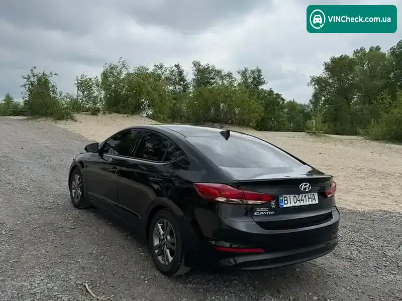 Hyundai Elantra 2016, фото з оголошення 2 з 21, VIN 5NPD84LFXHH007165