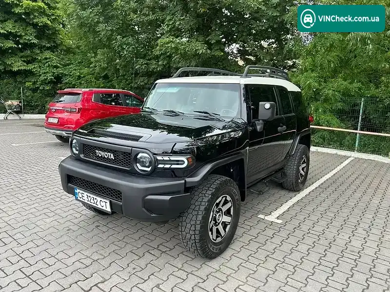 Toyota FJ Cruiser 2011, фото з оголошення 2 з 20, VIN JTEBU4BF6CK127099