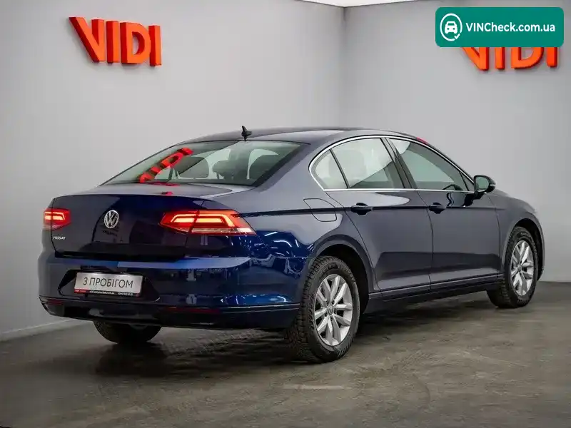 Volkswagen Passat 2019, фото з оголошення 2 з 21, VIN WVWZZZ3CZKE139810