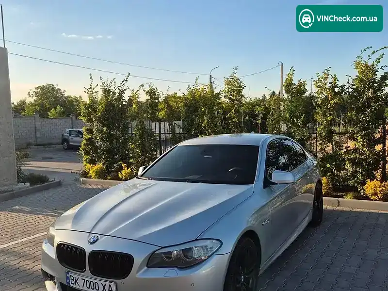 BMW 5 Series 2011, фото з оголошення 1 з 17, VIN WBAFV31040C695820