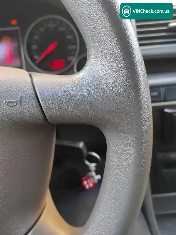 Audi A4 2002, фото з оголошення 1 з 16, VIN WAUZZZ8EX3A027378