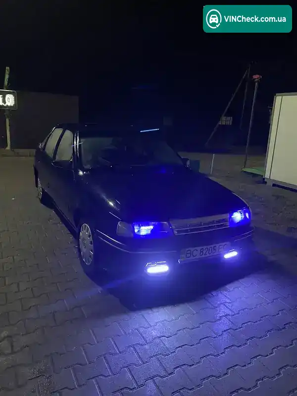 Opel Vectra 1992, фото з оголошення 1 з 9, VIN W0L000089N5085596