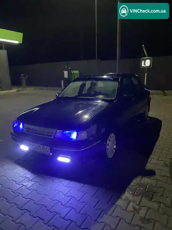 Opel Vectra 1992, фото з оголошення 2 з 9, VIN W0L000089N5085596