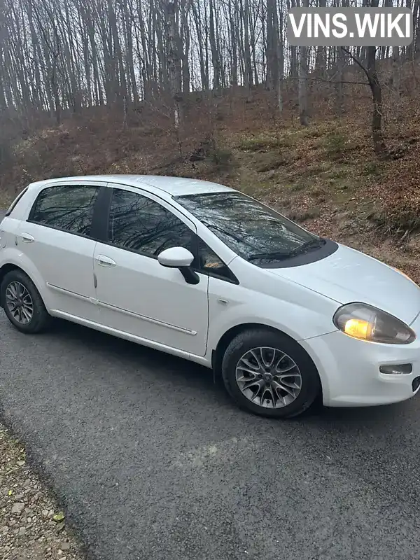 Fiat Punto 2012, фото з оголошення 1 з 8, VIN ZFA19900000875666