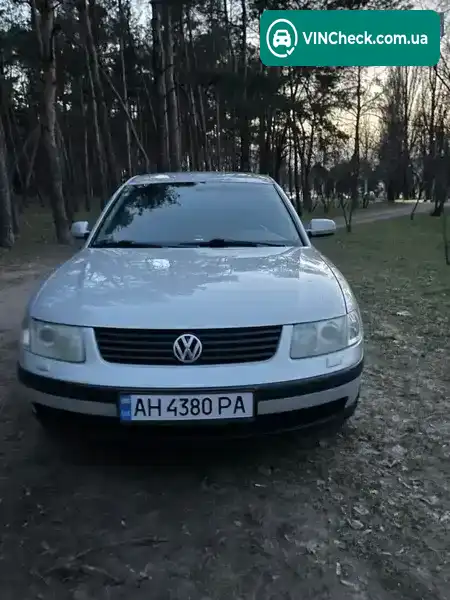 Volkswagen Passat 1999, фото з оголошення 1 з 17, VIN WVWZZZ3BZYP092834