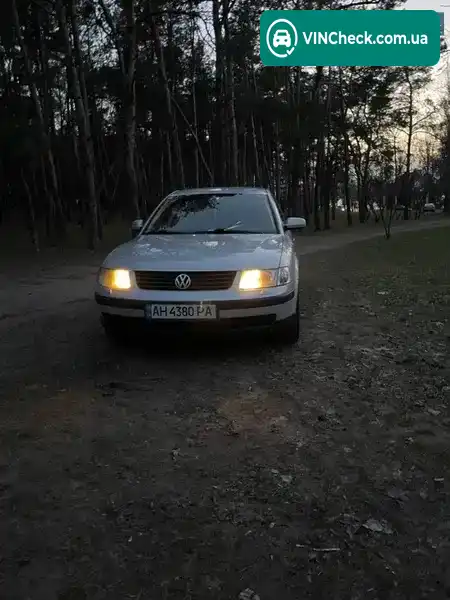Volkswagen Passat 1999, фото з оголошення 2 з 17, VIN WVWZZZ3BZYP092834