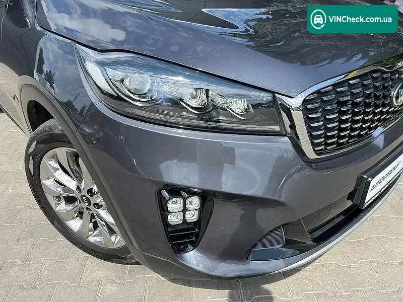 Kia Sorento 2018, фото з оголошення 2 з 20, VIN KNAPG81BDJA469611