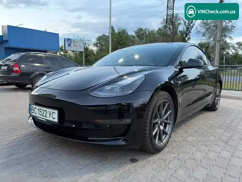 Tesla Model 3 2022, фото з оголошення 1 з 11, VIN 5YJ3E1EB9NF342523