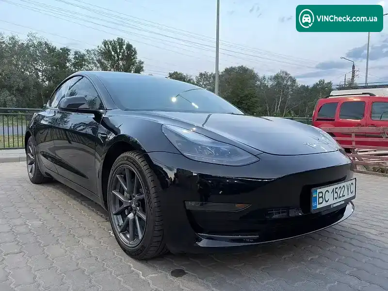 Tesla Model 3 2022, фото з оголошення 2 з 11, VIN 5YJ3E1EB9NF342523