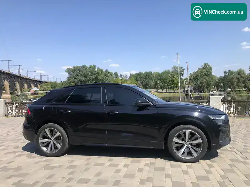 Audi Q8 2019, фото з оголошення 1 з 21, VIN WAUZZZF18KD028719