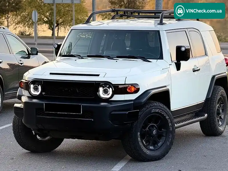 Toyota FJ Cruiser 2011, фото з оголошення 1 з 20, VIN JTEBU4BF1BK104098