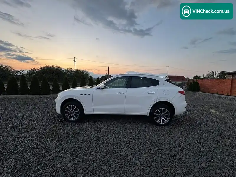 Maserati Levante 2017, фото з оголошення 2 з 20, VIN ZN661YULXHX248008
