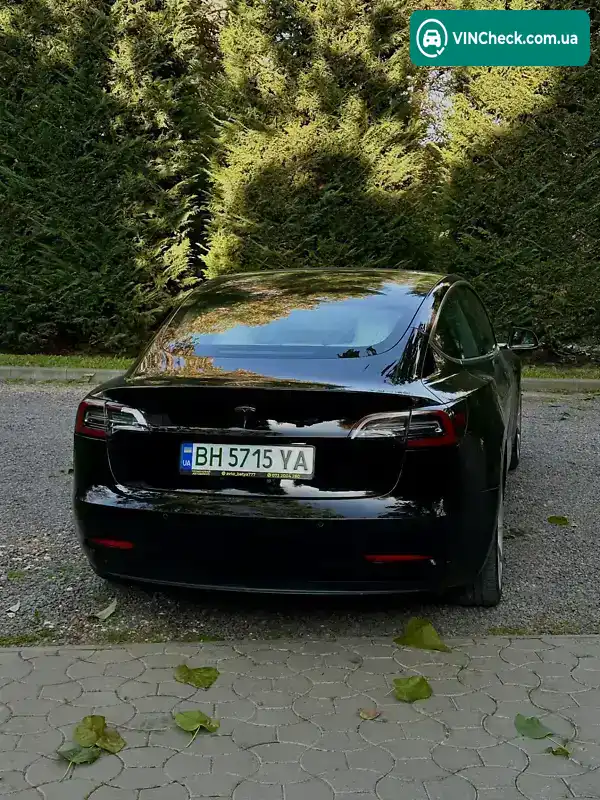 Tesla Model 3 2018, фото з оголошення 2 з 20, VIN 5YJ3E1EA0JF177950