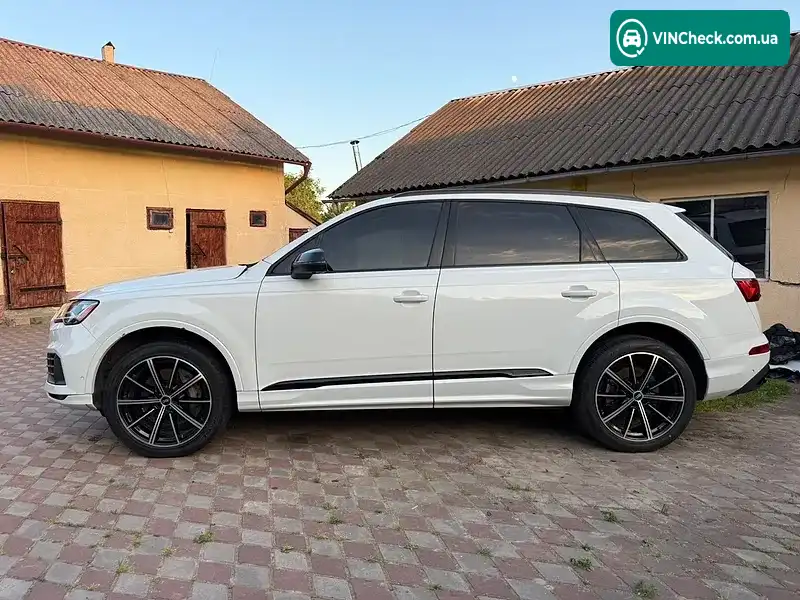 Audi Q7 2021, фото з оголошення 2 з 17, VIN WA1LXAF7XMD028450