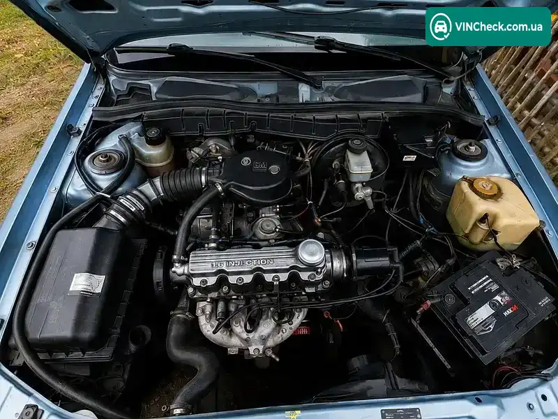 Opel Vectra 1989, фото з оголошення 2 з 3, VIN W0L000087K1056126