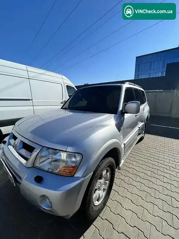 Mitsubishi Pajero 2006, фото з оголошення 1 з 19, VIN JMBLYV78W6J003036