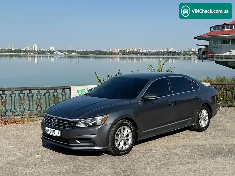 Volkswagen Passat 2017, фото з оголошення 2 з 14, VIN 1VWAT7A34HC055832