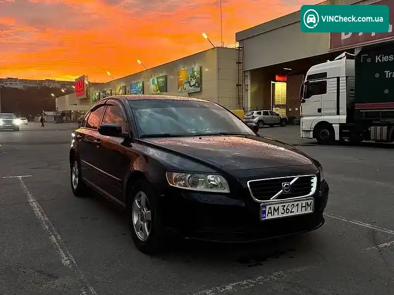 Volvo S40 2008, фото з оголошення 1 з 10, VIN YV1MS204292455678