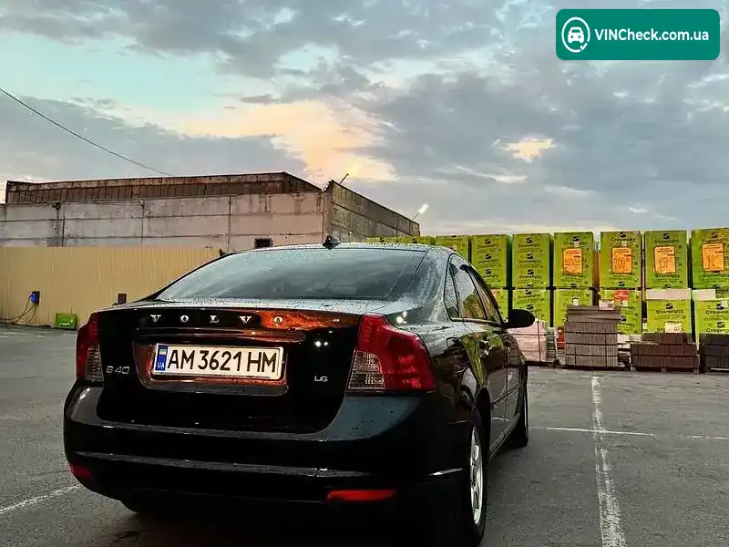 Volvo S40 2008, фото з оголошення 2 з 10, VIN YV1MS204292455678