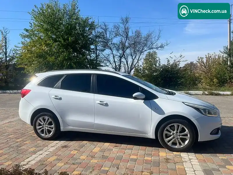 Kia Ceed 2013, фото з оголошення 2 з 20, VIN U5YHM816AEL058481